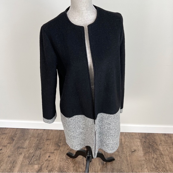 Tahari Wool Cardigan Jacket Colorblock Duster Jacket Black Grey Stripe Medium - Picture 4 of 16